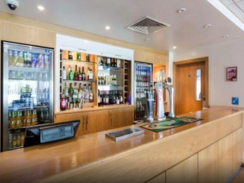 Travelodge Sunbury M3 Londra Esterno foto